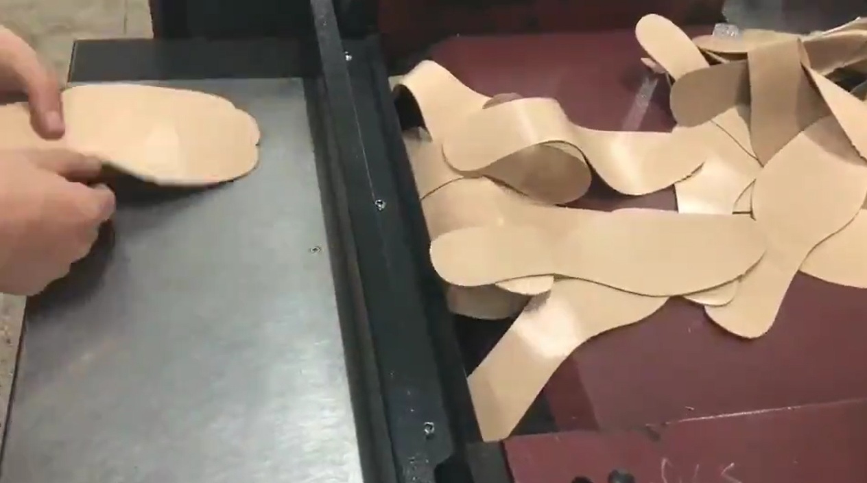 莆田客户制鞋公司生产线